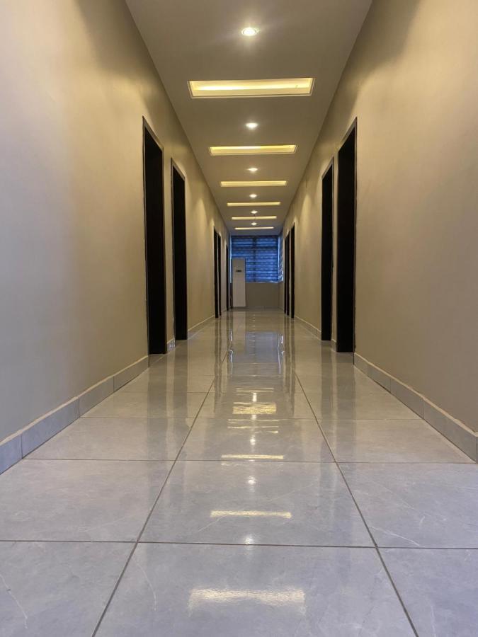 Emmaag Hotel, Ибадан Экстерьер фото